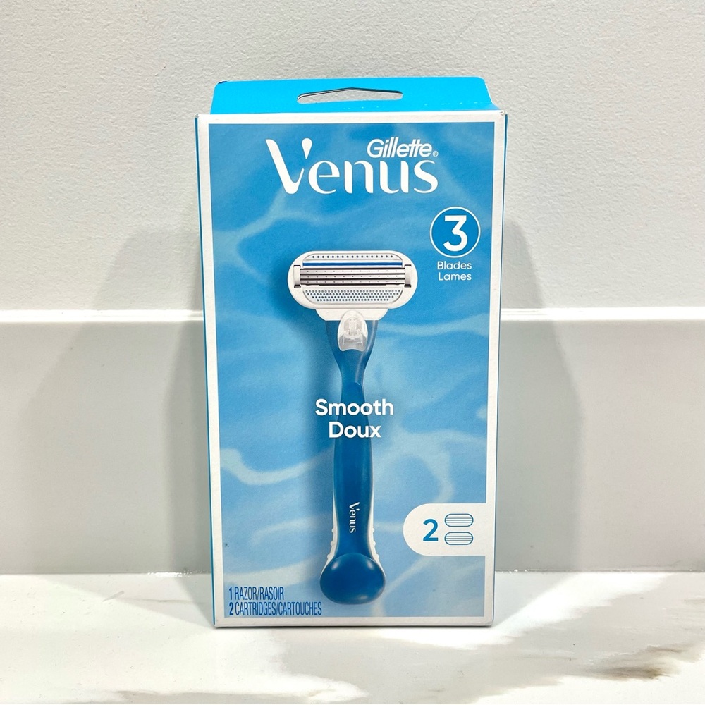 🔵3/$25 NEW Venus Smooth Reusable Razor
